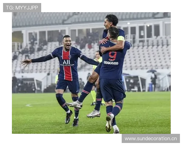 乌加特出球能力进化:从纯防守到参与推进解析 乌加特出球能力进化:从纯防守到参与推进解析