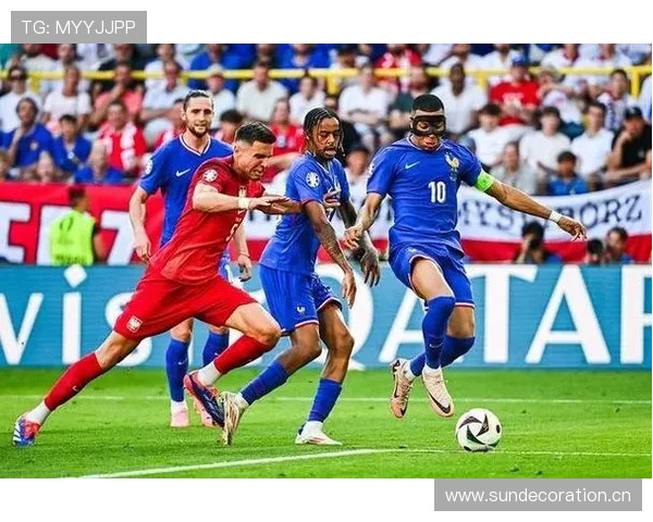 巴尔科拉与谢尔基对比:里昂新生代双子星的技术特点与场上角色有何差异? 巴尔科拉与谢尔基对比:里昂新生代双子星的技术特点与场上角色有何差异?