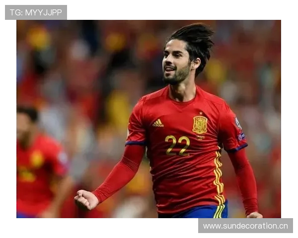 维尼修斯与萨拉赫在加速驱动下形成截然分散的突破结构