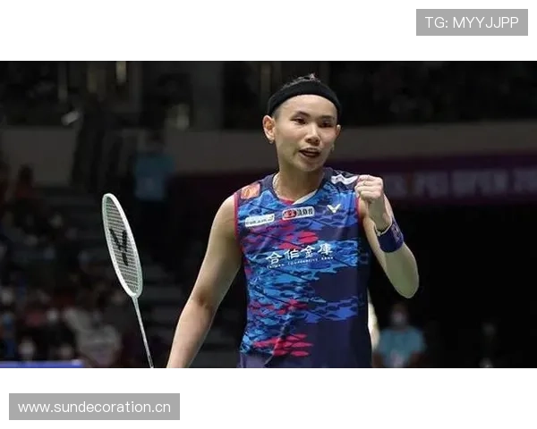 戴资颖赛场外的生活照，豪宅花园比明星还阔气，这到底啥背景？